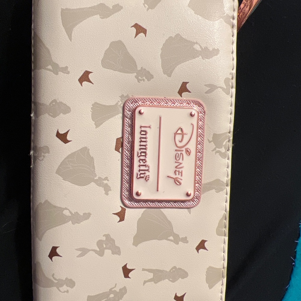 Loungefly wallet